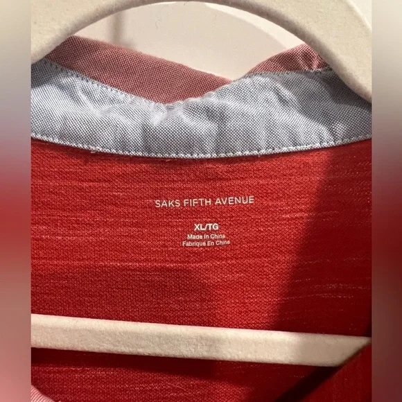 Saks Fifth Avenue Men’s Polo Style Shirt Size XL Red & Pink ❤️🩵 - Picture 4 of 8